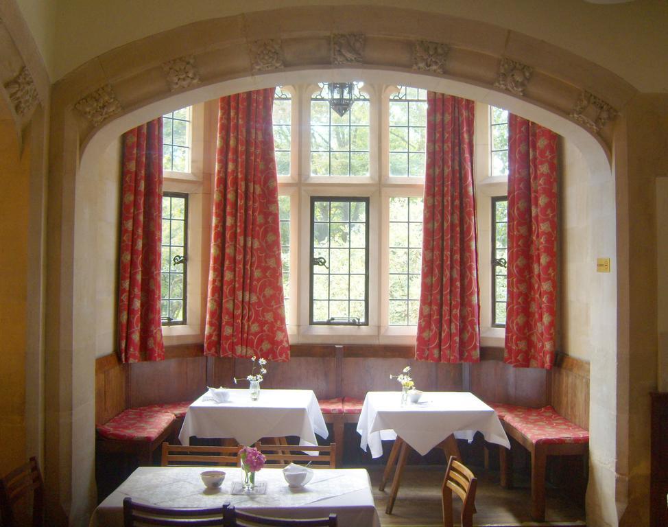 Cleeve House Melksham Room photo